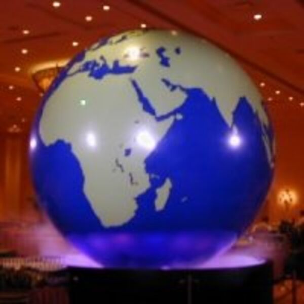 8' Helium Inflatable Sphere Thumbnail